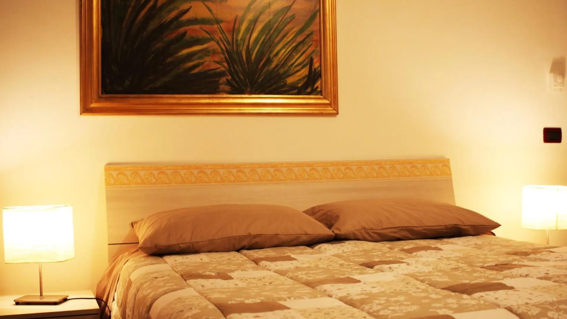 A 2 Passi Dal Bellaria Hotel San Lazzaro di Savena 0*,