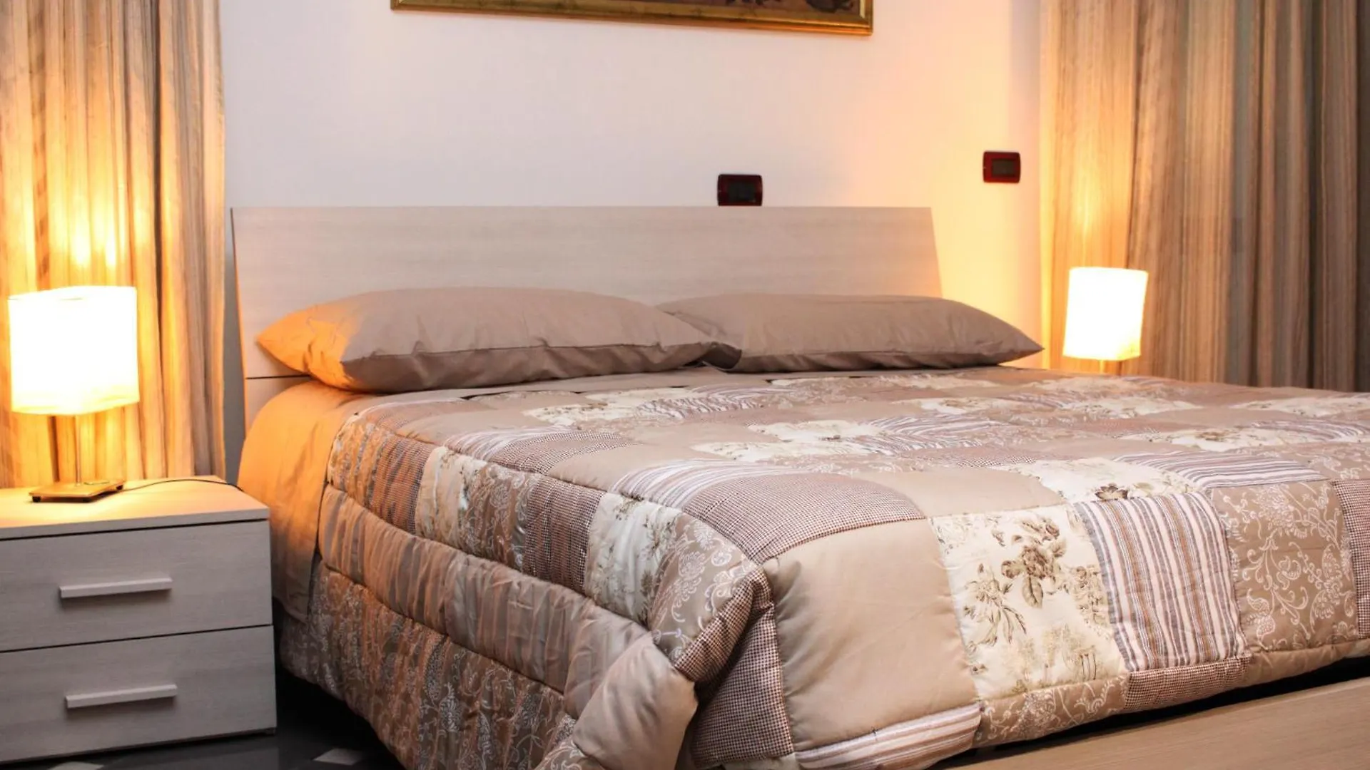 A 2 Passi Dal Bellaria Hotel San Lazzaro di Savena 0*,